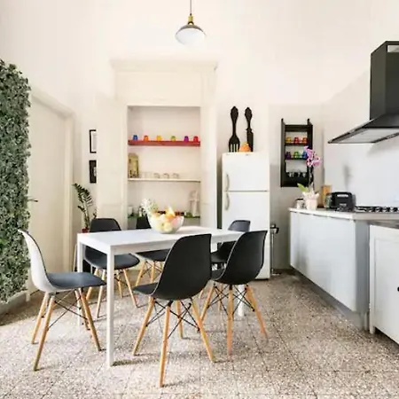 Al Porto - With Terrace - Heart Of Center Apartmán Cagliari